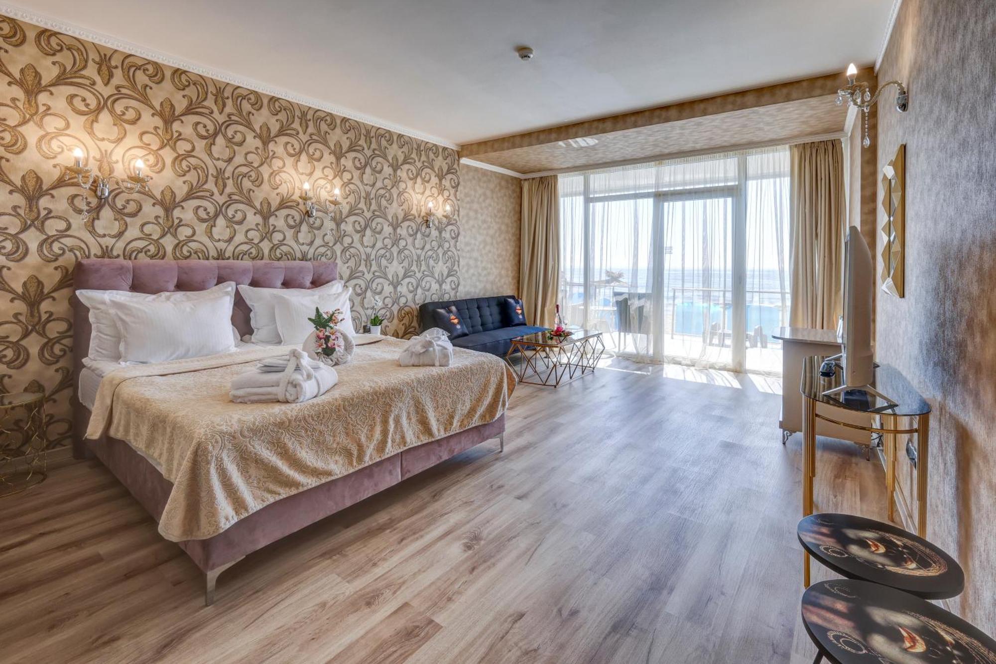 Sirius Beach And Spa Hotel 4*