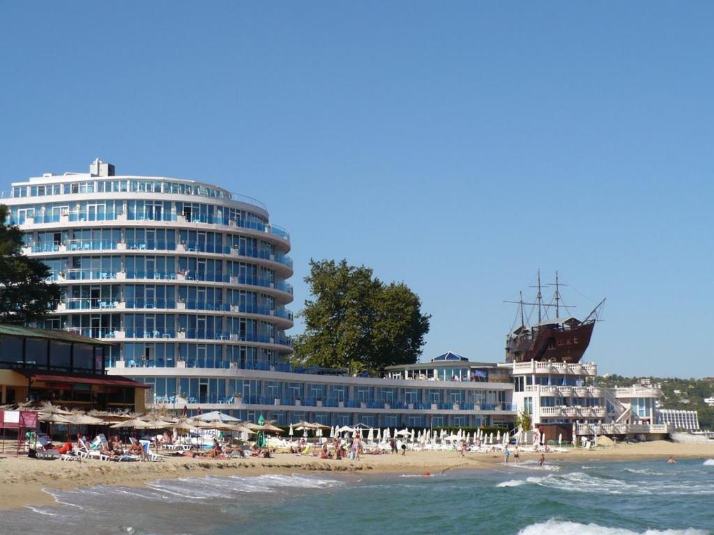 Hotel Sirius Beach And Spa 4*